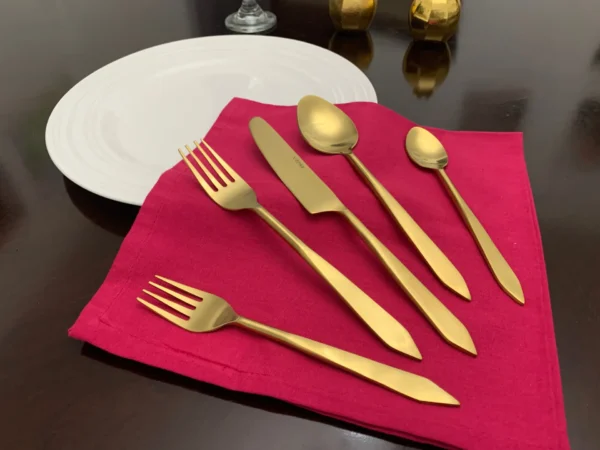 Flatware set of 20 Pieces Golden Stainless Taj Look